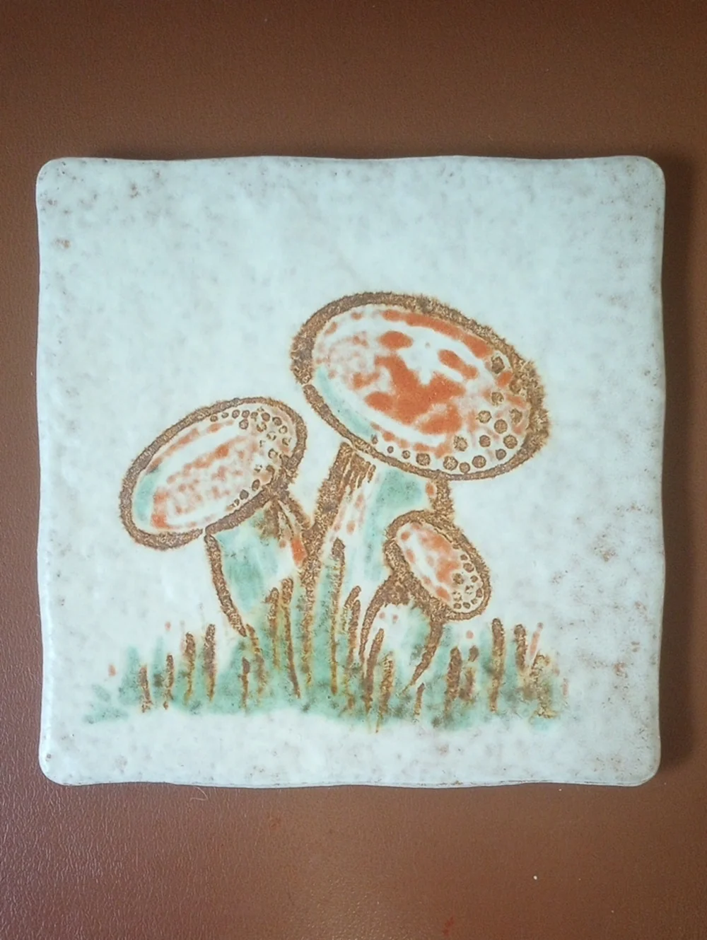 Semigres Vintage Glazed Terracotta Tile Trivet w/ Mushrooms. Cream Brown Orange